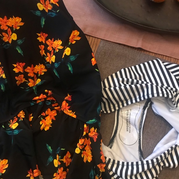 *SOLD BRAND NWT! Large Cupshe Bathing Suit - Picture 5 of 5